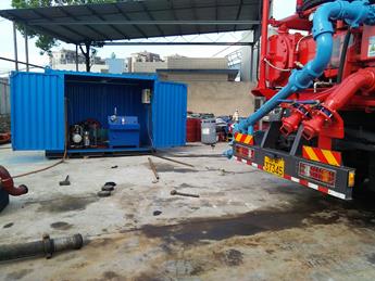 寶石集團(tuán)壓裂車機(jī)組密封測試現(xiàn)場圖片3