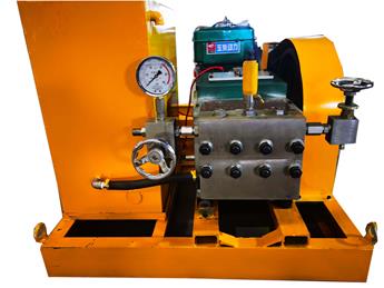 單缸柴油機(jī)驅(qū)動試壓泵